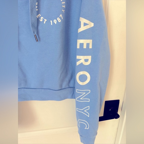 Aeropostale Light Blue New York City Circle Cropped Hoodie - Picture 2 of 8
